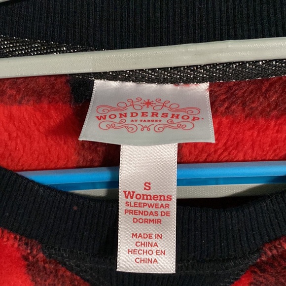 Pajama Set - Picture 2 of 6